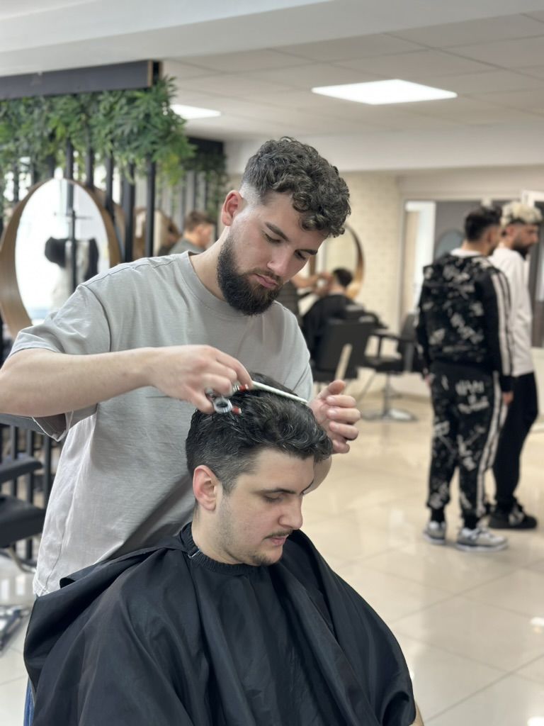Tunsoare realizata de Volintiru Denis